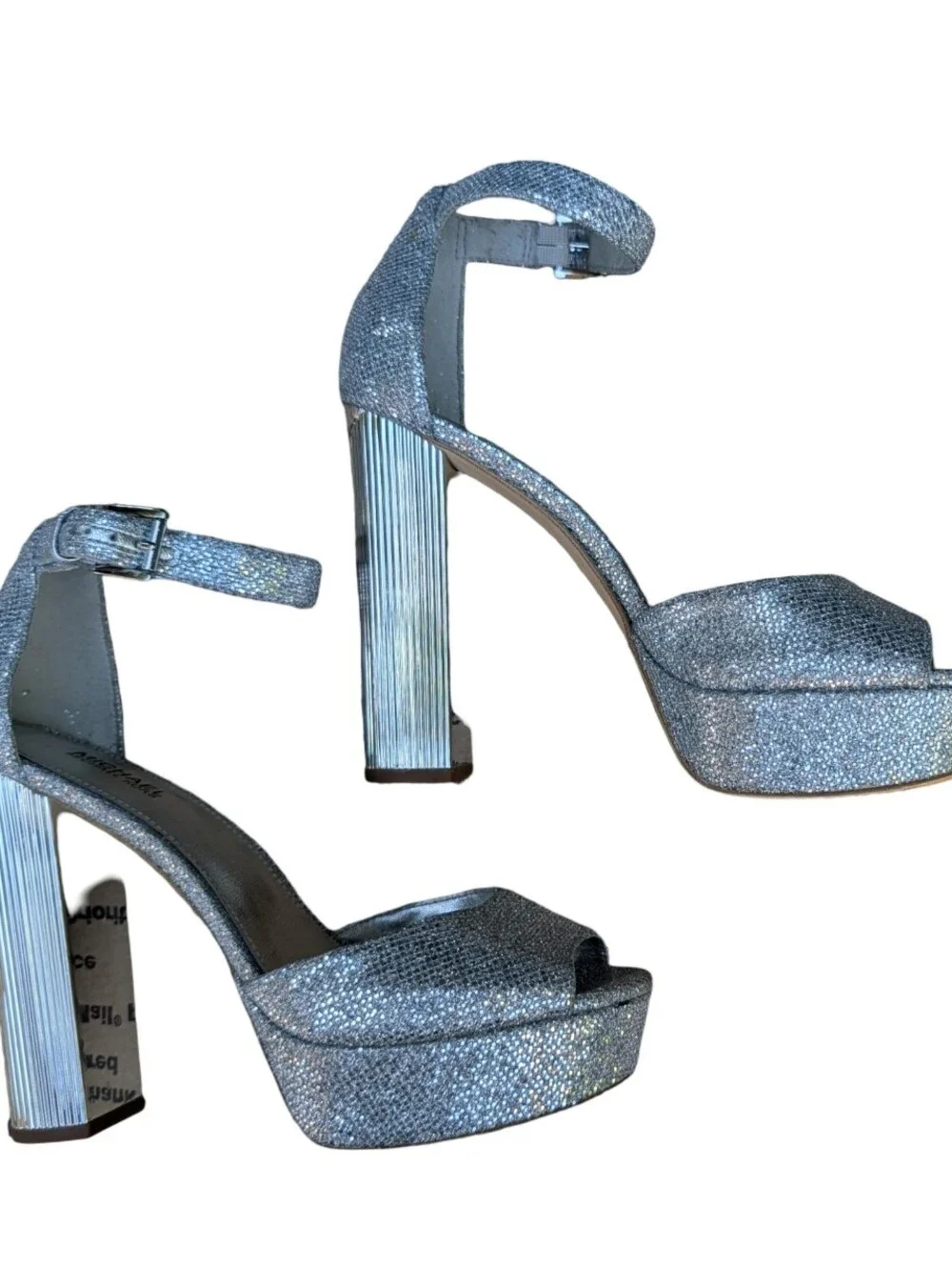 Michael Michael Kors Paloma Platform Sandals in a silver glitter Size 7.5